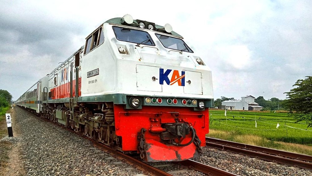Bukan Sekadar Angka! KAI Umumkan Penjualan Tiket Nataru Hampir Tembus 3 Juta, Ini Dia Destinasi Favorit dan Potensi Pergerakan Ekonomi yang Tak Terduga!