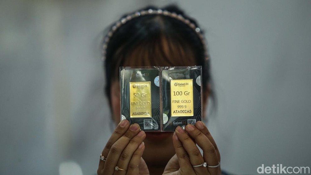 Harga Emas Antam Kembali Terjun Bebas! Investor Wajib Tahu Angka Buyback Ikut Anjlok, Peluang atau Bencana?