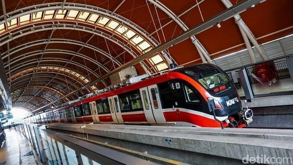 Promo Paling Dinanti! LRT Jabodebek Bikin Geger, Tiket Cuma Rp 8 di Momen Spesial Kemerdekaan RI ke-81!