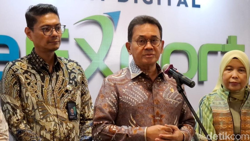 Peringatan Dini dari Mendag! Harga Minyak Dunia Meroket Tajam, Akankah Neraca Perdagangan Indonesia Kembali Tertekan?
